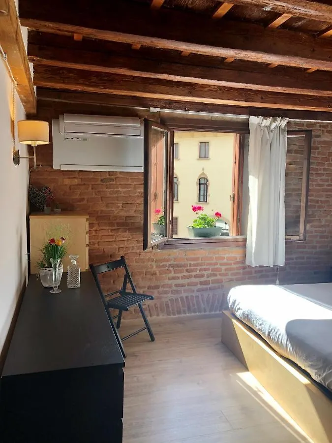 Vivi Vicenza Apartment 0*,